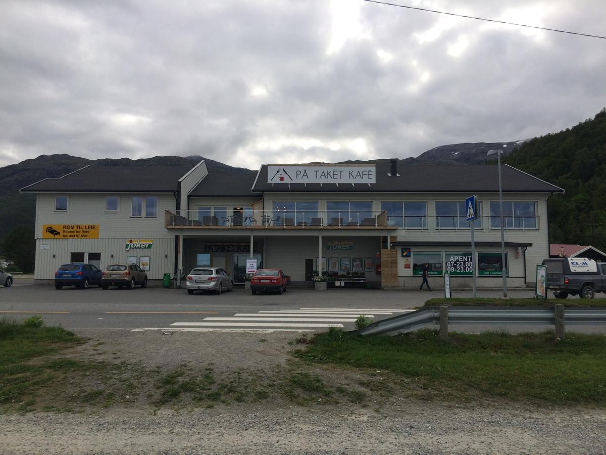 Pa Taket Overnatting Sorkjosen Exterior photo